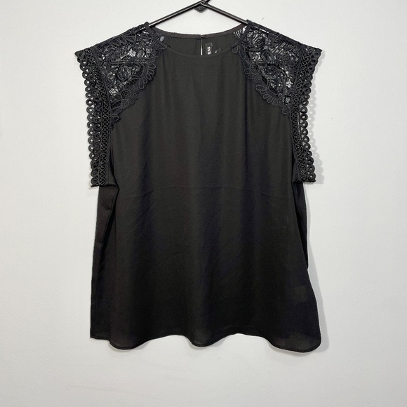 Express - Black Top with Lace & Scallop Detailed Cap Sleeves - Size: Large - Picture 3 of 6